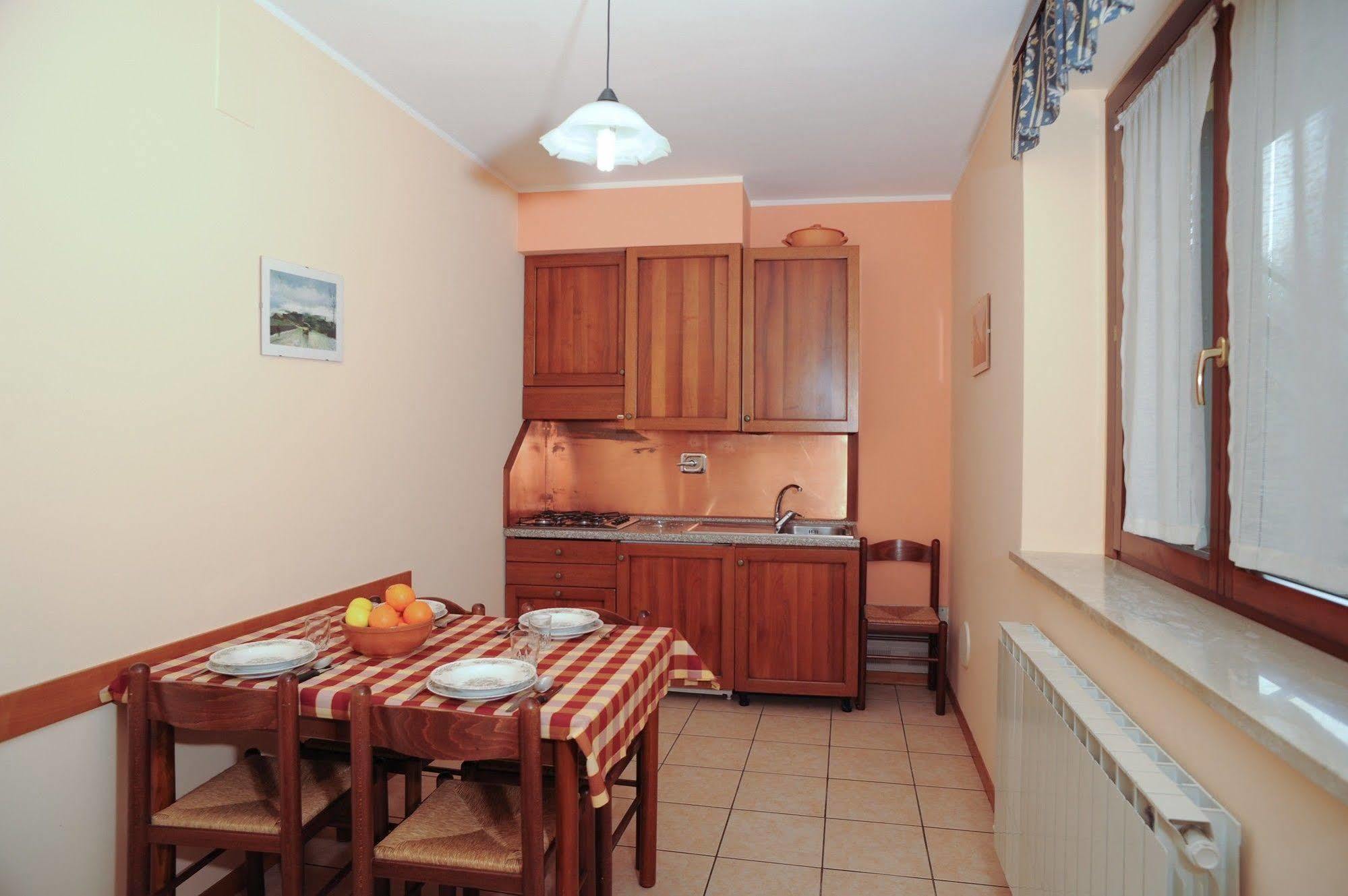 Agriturismo La Mora อัสซิซี ภายนอก รูปภาพ