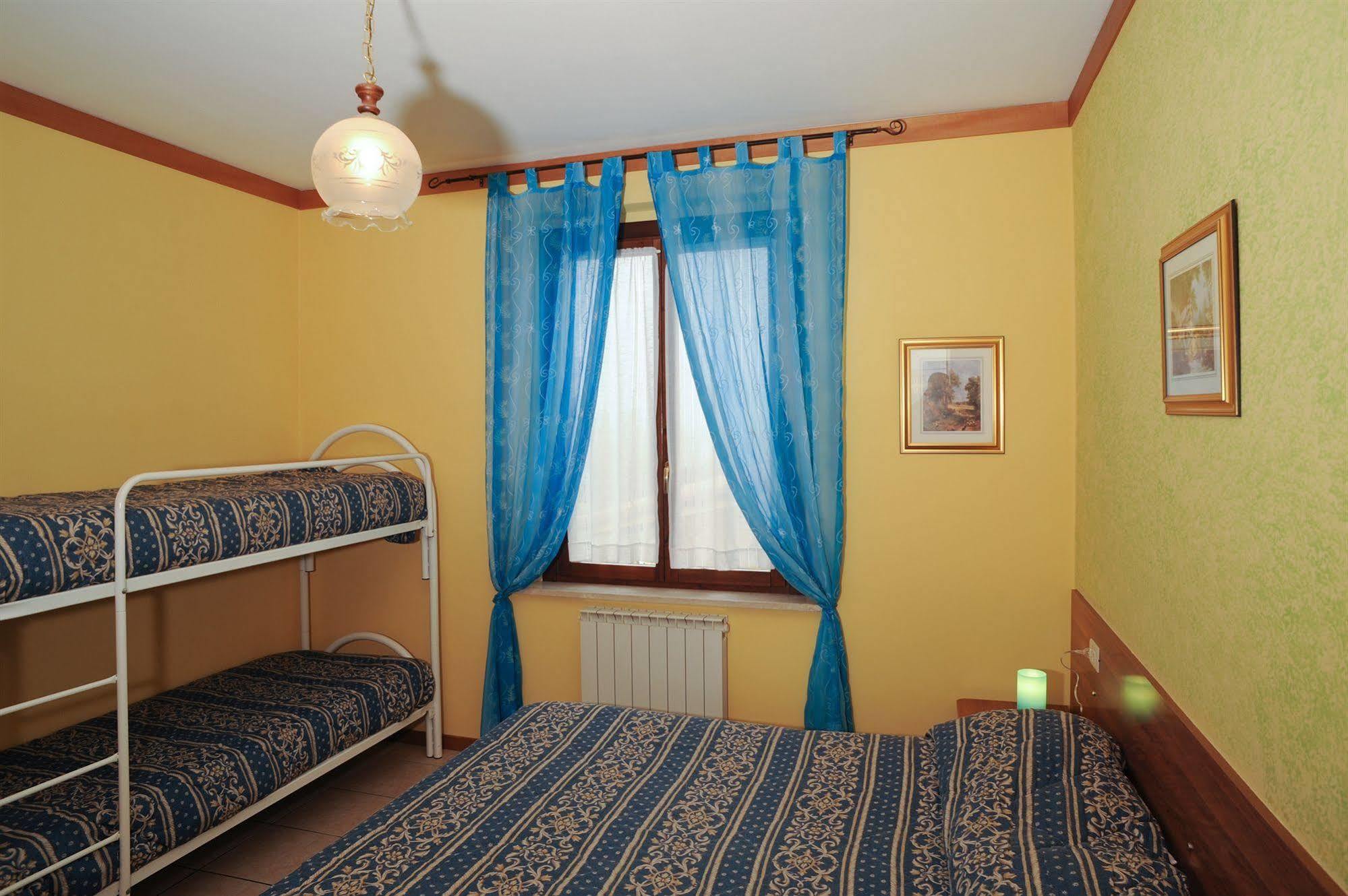 Agriturismo La Mora อัสซิซี ภายนอก รูปภาพ