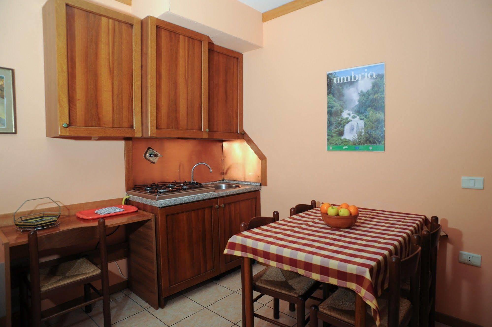 Agriturismo La Mora อัสซิซี ภายนอก รูปภาพ