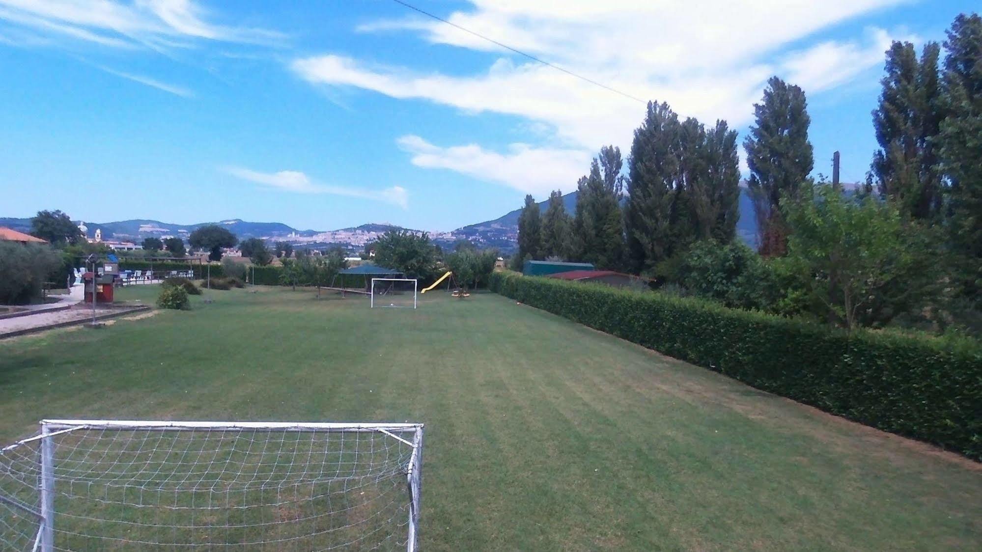 Agriturismo La Mora อัสซิซี ภายนอก รูปภาพ